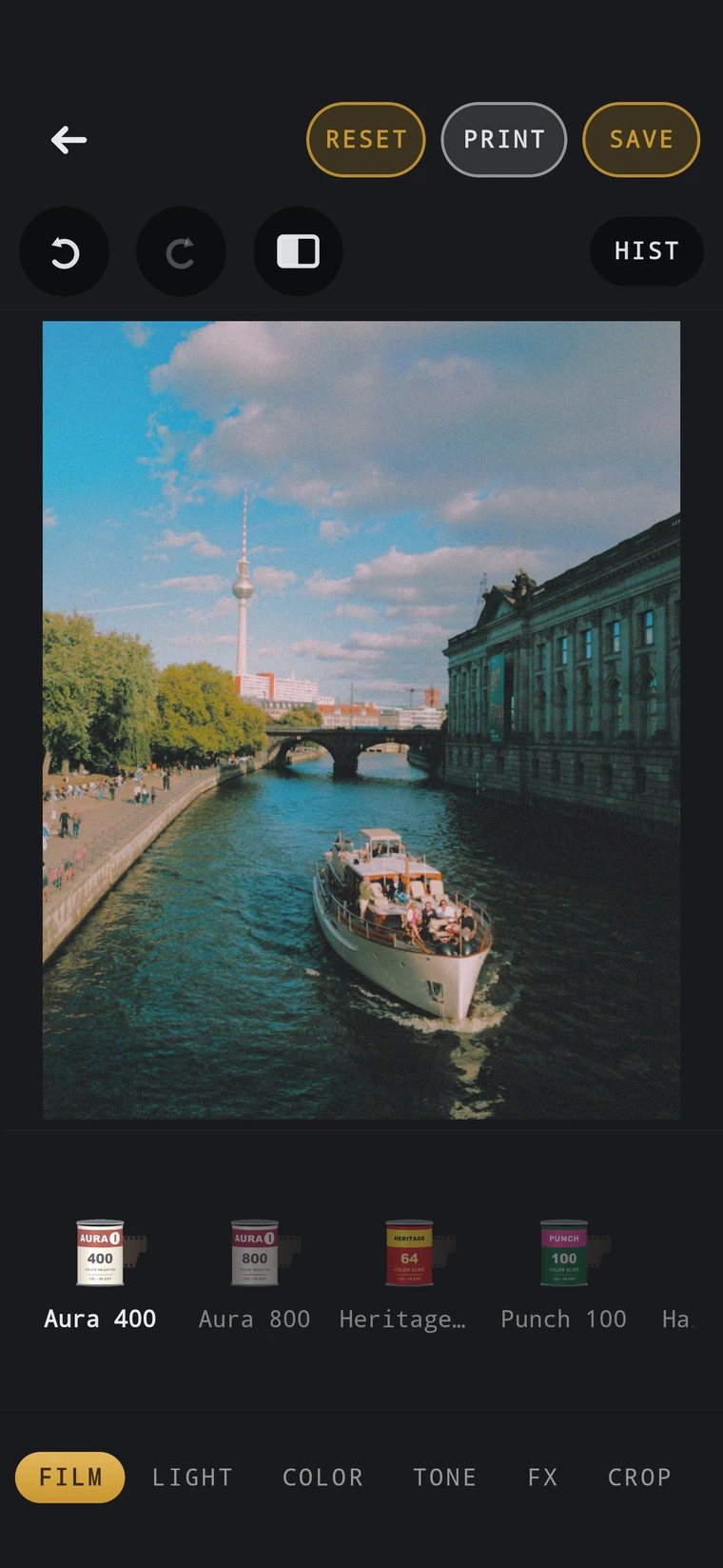 Darkroom editor switching between film looks